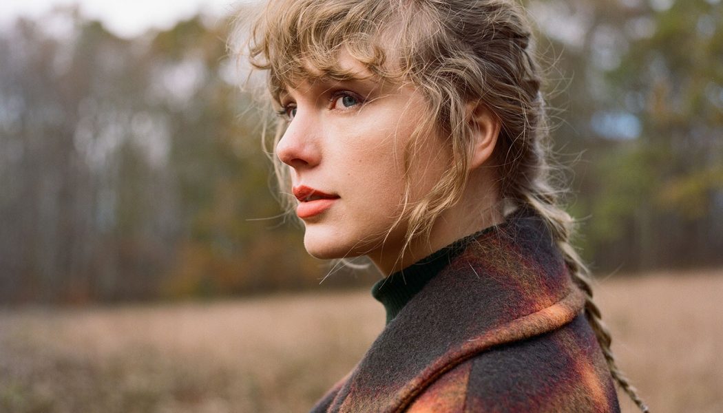 A Taylor Swift Fan Unearthed a ‘Speak Now’-Era Hint at ‘Evermore’