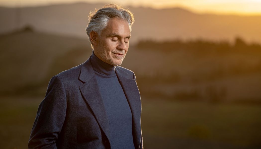 Andrea Bocelli Brings the Spirit of the Season to ‘A Christmas Prayer’ Performance