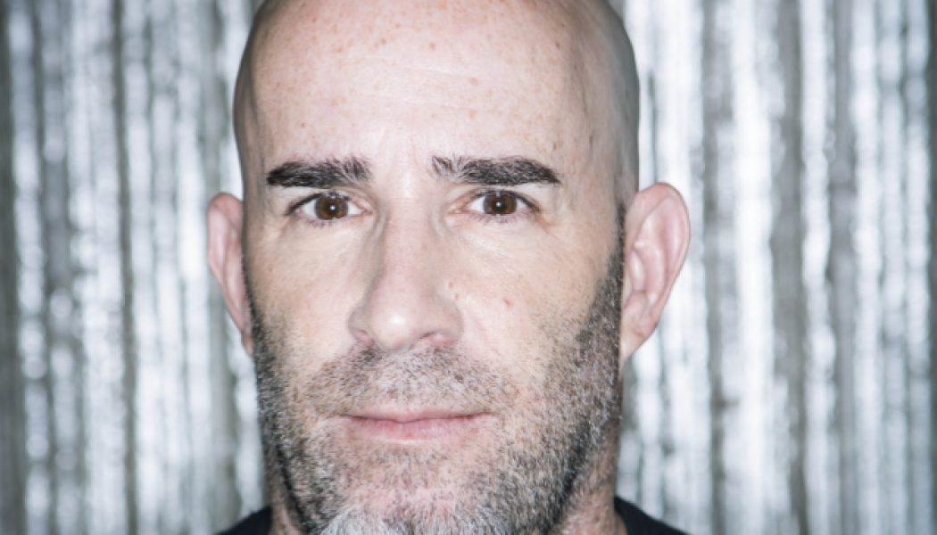 ANTHRAX’s SCOTT IAN Teams Up With KHDK ELECTRONICS For ‘Sgt D’ Pedal