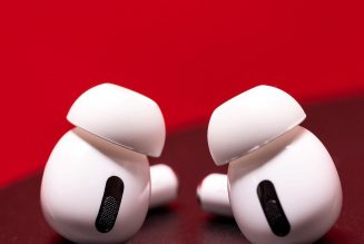 Apple’s AirPods Pro are back down to $190 at Woot