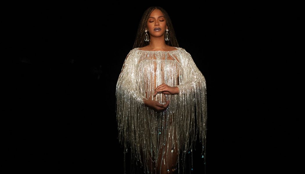 Beyonce Gives 2020 the Finger With This Gift to All Her Girlfriends