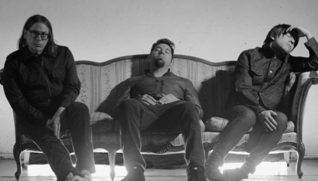 DEFTONES Frontman’s CROSSES Surprise-Releases First New Music In Six Years