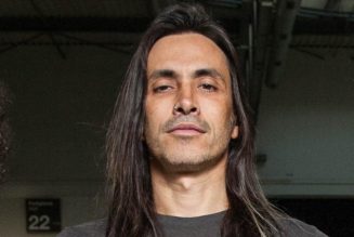 EXTREME’s NUNO BETTENCOURT Says EDDIE VAN HALEN’s Rhythm Playing Was Almost As Influential As His Solo Playing