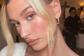 Fashion Girls Can’t Stop Wearing These Pretty Winter Makeup Trends