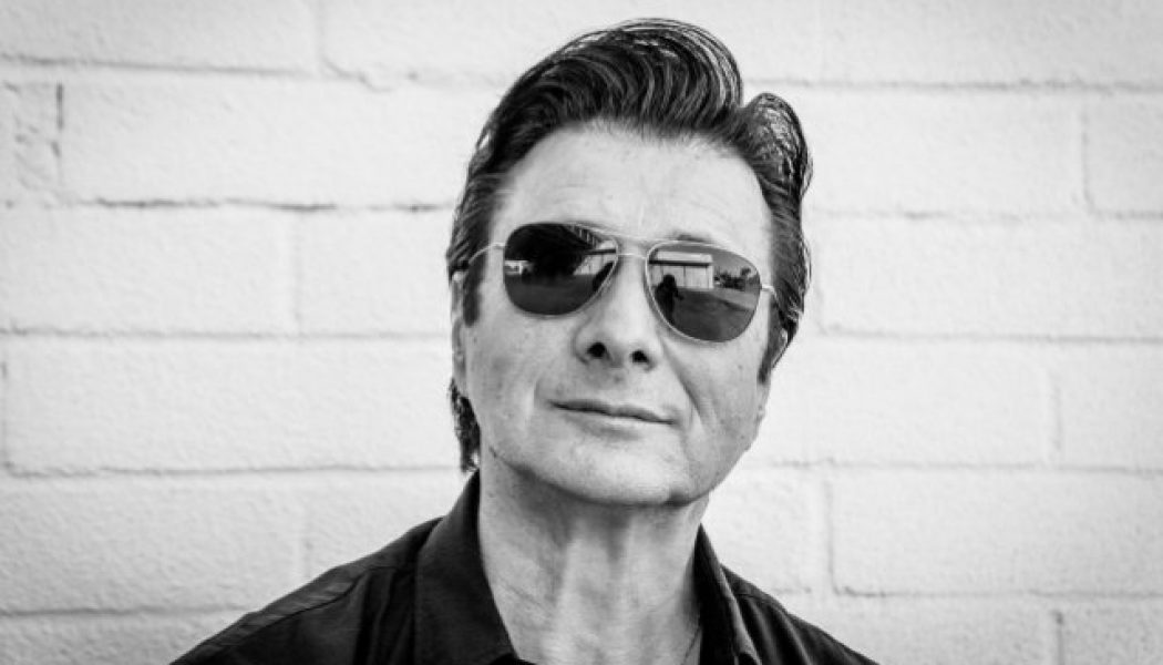 Former JOURNEY Singer STEVE PERRY Is In Studio Working On New Music