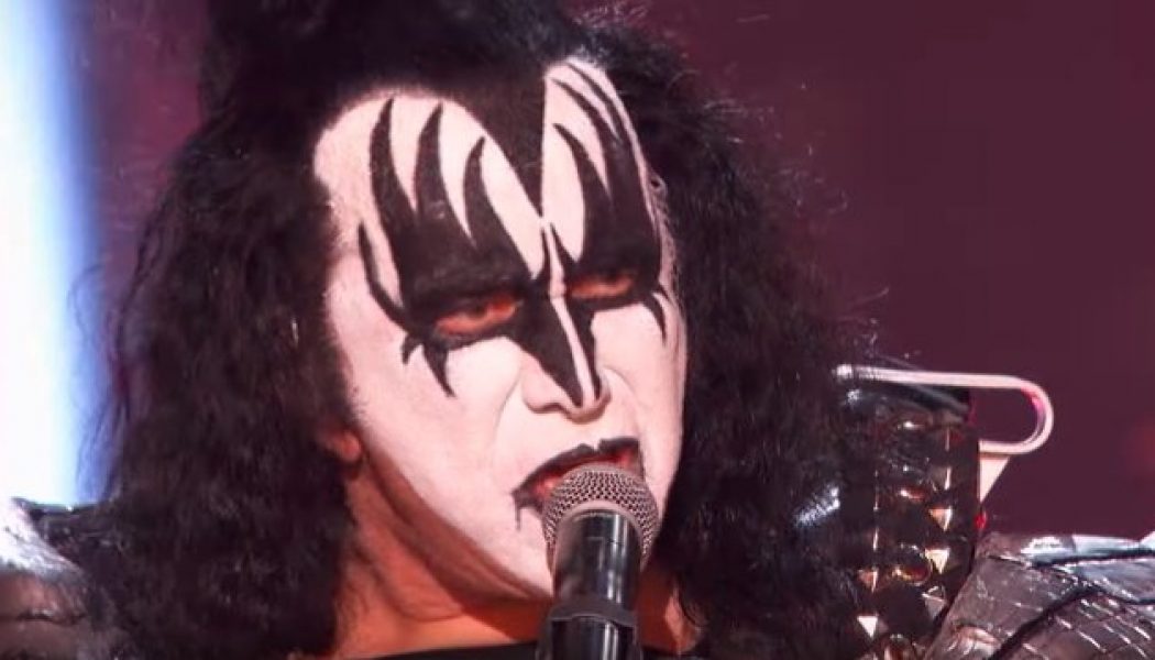 GENE SIMMONS On KISS’s Touring Plans: ‘We’re Gonna Go Back Out As Soon As This Pandemic Is Over’