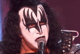 GENE SIMMONS On KISS’s Touring Plans: ‘We’re Gonna Go Back Out As Soon As This Pandemic Is Over’