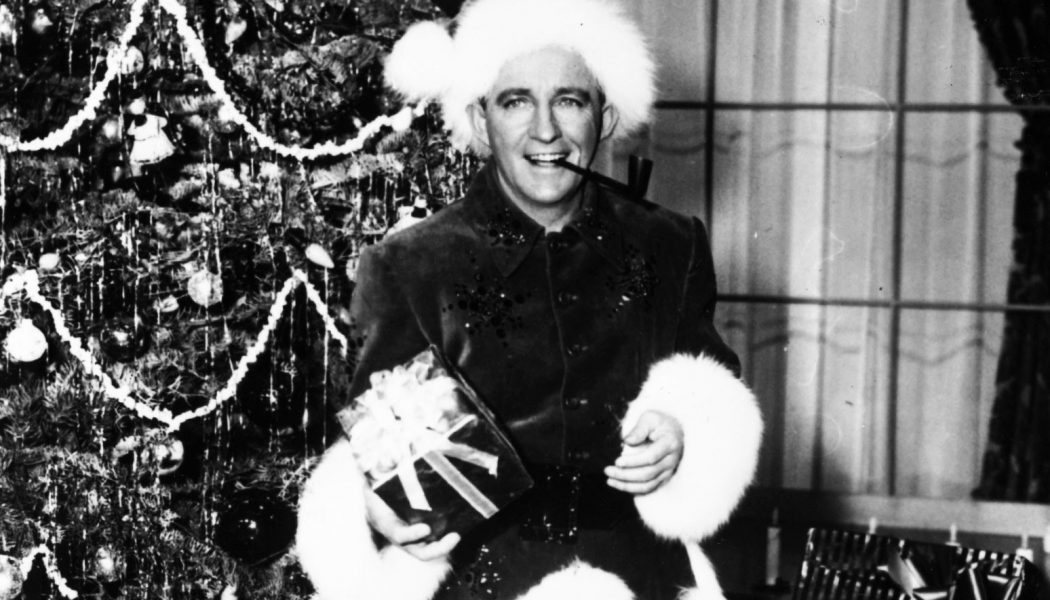 Here Are the Lyrics to Bing Crosby’s ‘White Christmas’