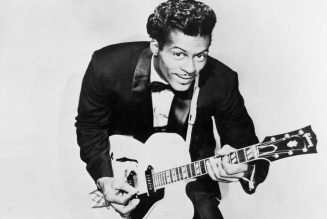 Here Are the Lyrics to Chuck Berry’s ‘Run Rudolph Run’