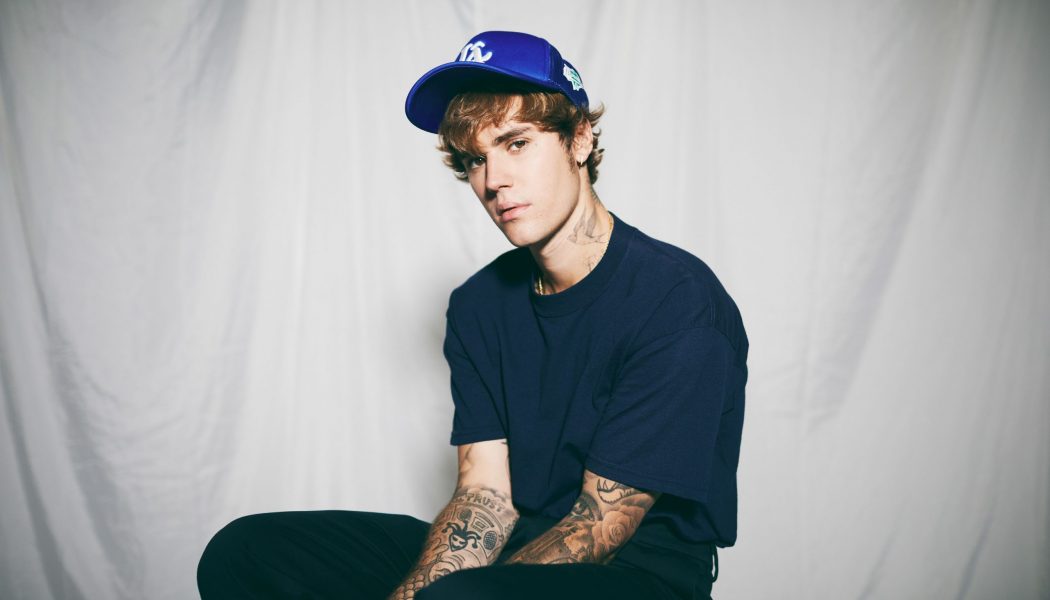 Here Are the Lyrics to Justin Bieber’s ‘Rockin’ Around the Christmas Tree’