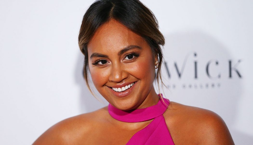 Jessica Mauboy, Superstar Australian Pop Artist, Signs With Warner Music