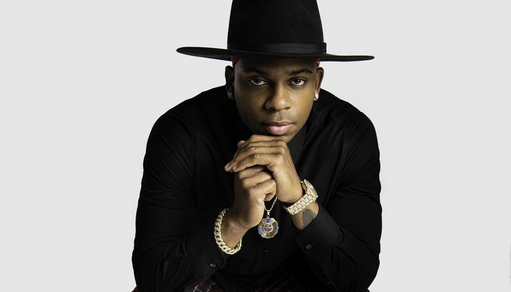 Jimmie Allen’s Holiday Playlist Is the Perfect Mix of Classics & Modern Hits