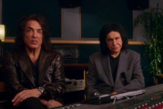 KISS’s PAUL STANLEY And GENE SIMMONS Blast Anti-Maskers: ‘Wake Up’ And ‘Mask Up’