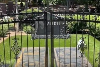 Protective Fence Erected Around Graves Of PANTERA Legends DIMEBAG And VINNIE PAUL