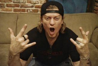 PUDDLE OF MUDD’s WES SCANTLIN: EDDIE VAN HALEN Is ‘Probably Up In Heaven Playing Awesome Songs For God’