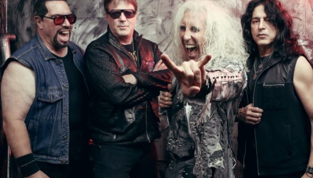 TWISTED SISTER Is Toying Around With Idea Of Recording ‘A Couple Of New Songs’ For 15th-Anniversary Reissue Of ‘A Twisted Christmas’