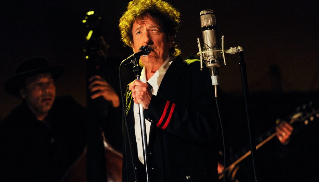 Universal Music Publishing Buys Bob Dylan’s Song Catalog