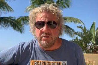 Watch SAMMY HAGAR’s Performance Of ‘No Worries’ From ‘Love You Madly – A Stream For Santa Cruz Fire Relief’