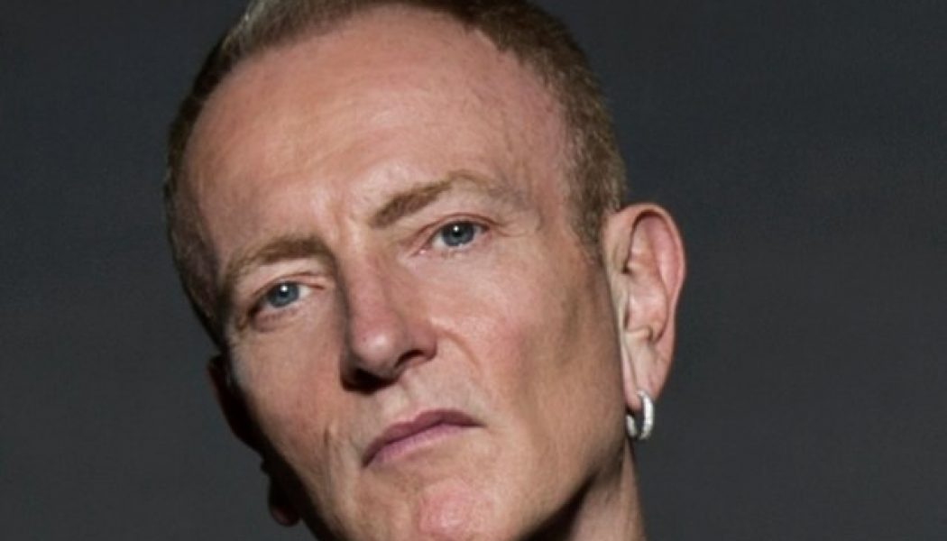 DEF LEPPARD’s PHIL COLLEN Says He Is ‘Really Confident’ ‘Stadium Tour’ Will Happen In 2021 ‘If They Get The Vaccine Rolled Out’