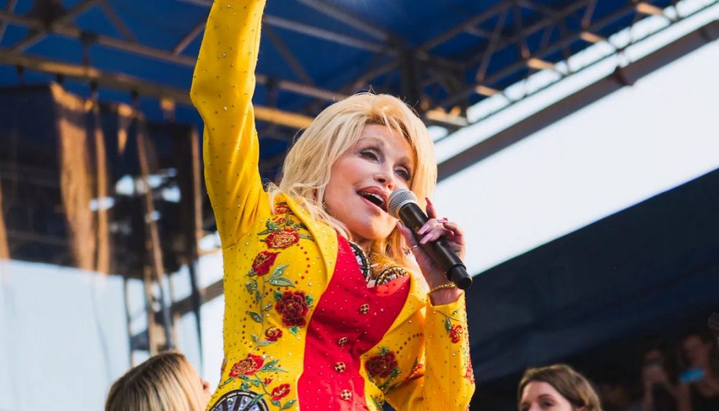 Dolly Parton Issues “Call for Kindness” in Birthday Message