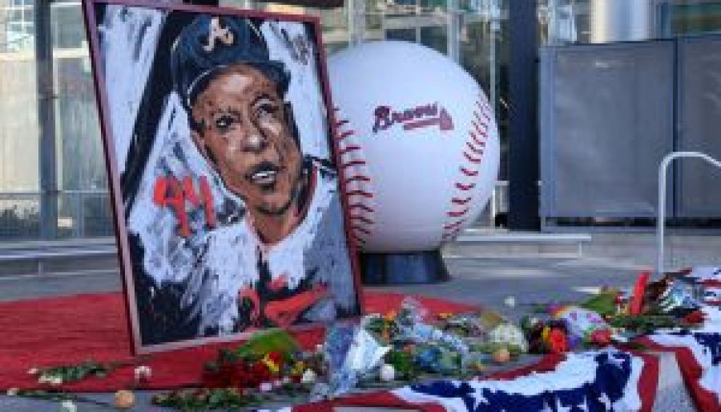 Hank Aaron Died Of Natural Causes, Death Not Linked To COVID-19 Vaccine