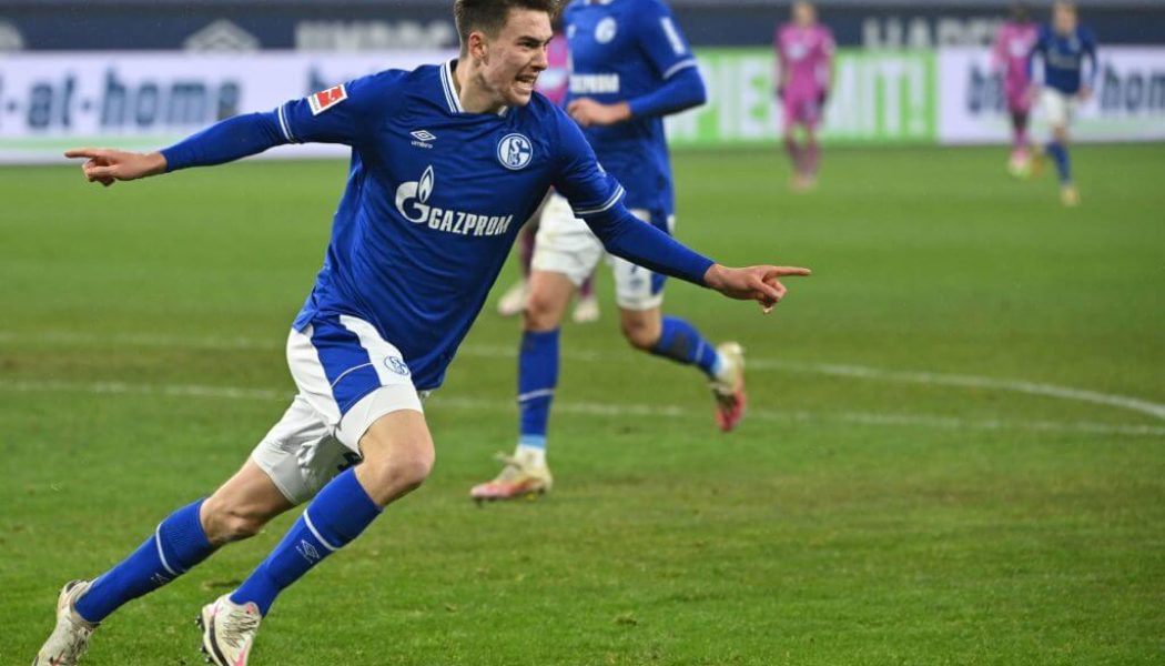 Hoppe: A Schalke 04 Story