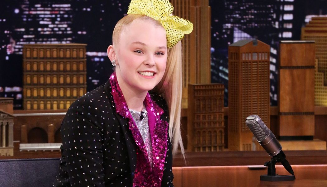 JoJo Siwa Opens Up About Her Personal Life: ‘I’m Really, Really Happy’