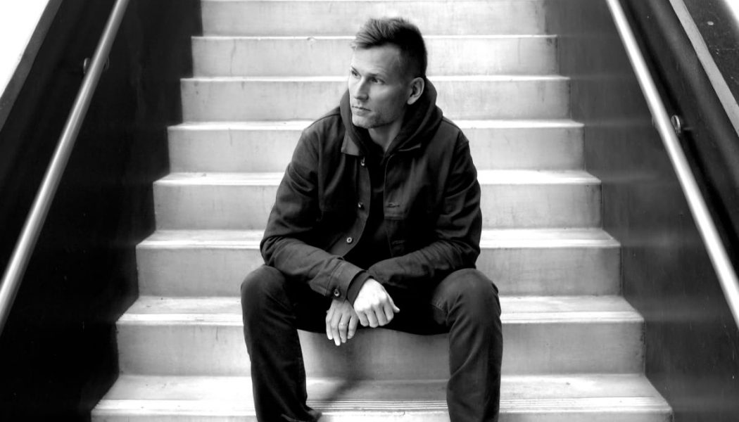 Kaskade Continues Monstercat and Rocket League Hot Streak With New Single “Closer”