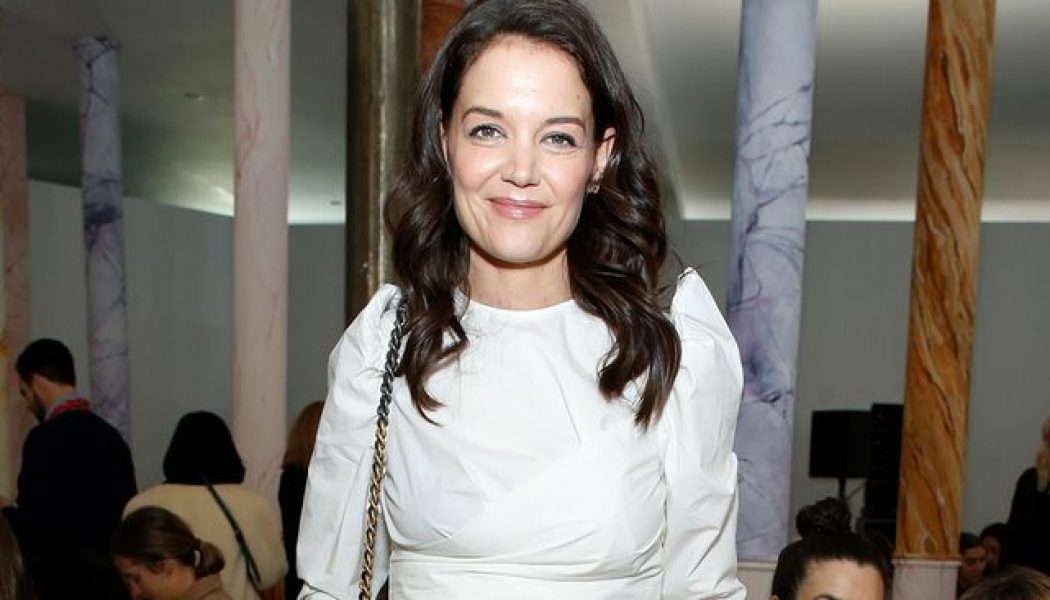 Katie Holmes Just Sold 2021’s Anti–Skinny Jean Trend to Me