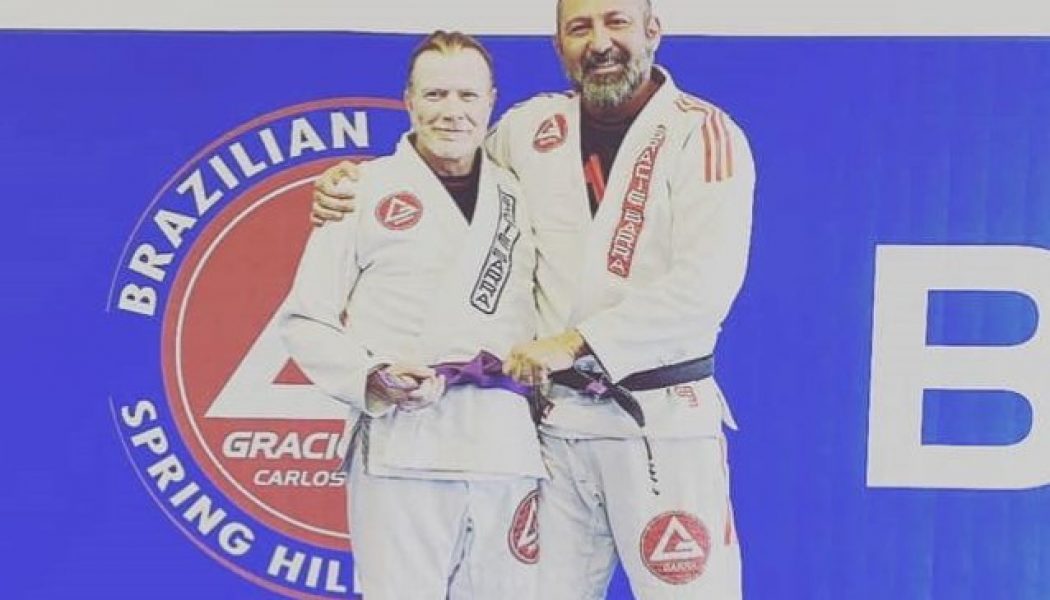 MEGADETH’s DAVE MUSTAINE Earns Jiu-Jitsu Purple Belt At 59 Years Old