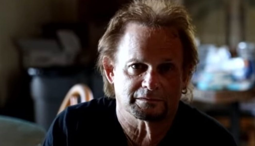 MICHAEL ANTHONY Says He Never Got To Reconcile With EDDIE VAN HALEN: ‘It Kind Of Bothers Me’