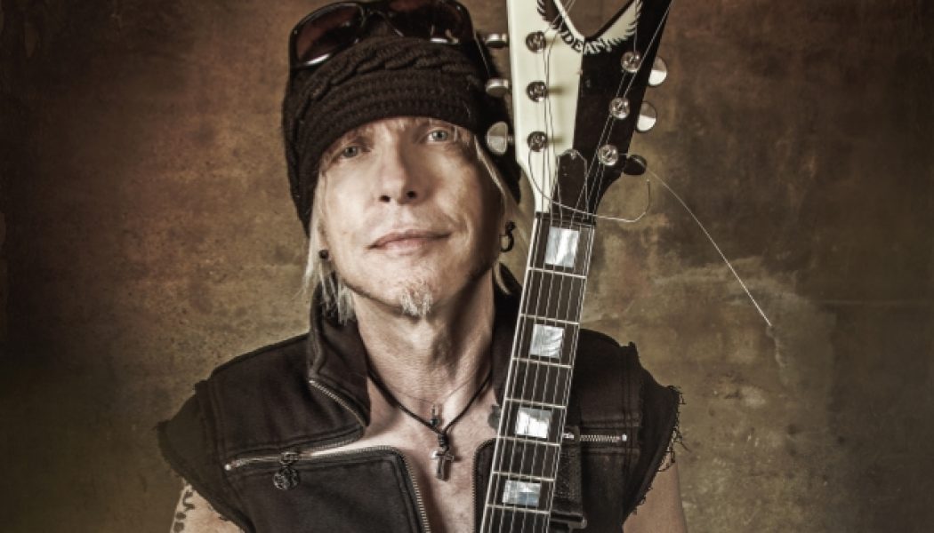 MICHAEL SCHENKER On EDDIE VAN HALEN’s Guitar Playing: ‘I Was Blown Away By What He Did’