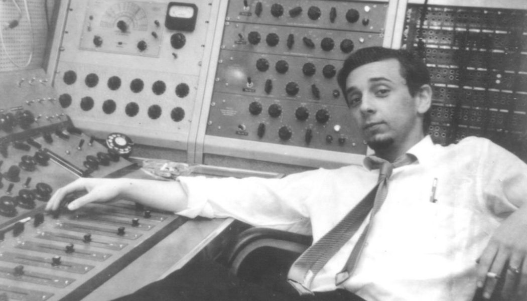 Phil Spector, Pioneering Music Producer and Convicted Murderer, Dies at 81