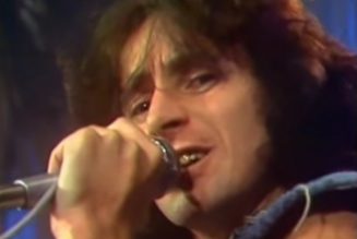 Previously Unheard Music From Late AC/DC Singer BON SCOTT Officially Released After 50 Years