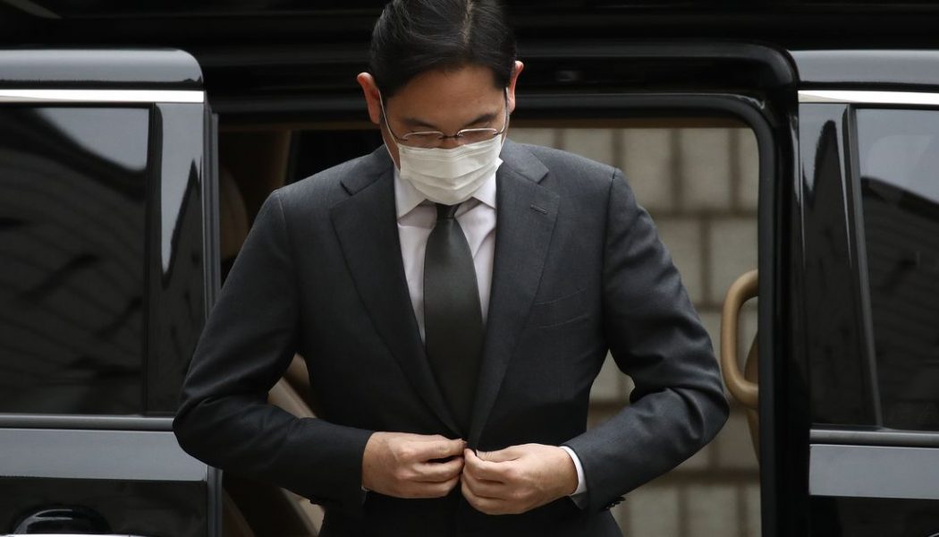 Samsung heir ordered back to prison