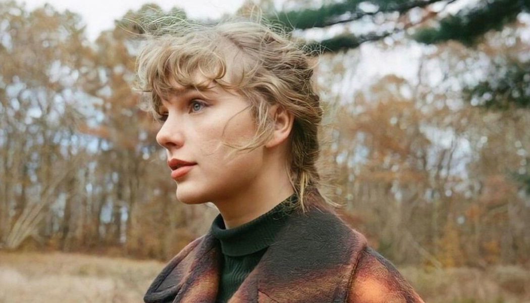 Taylor Swift Releases evermore Deluxe Edition Bonus Tracks “Right Where You Left Me” and “It’s Time to Go”: Stream