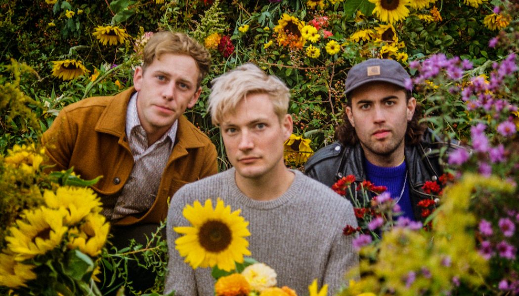 The Dirty Nil Want You to Smash Your Phone and Crank Their New LP, Fuck Art