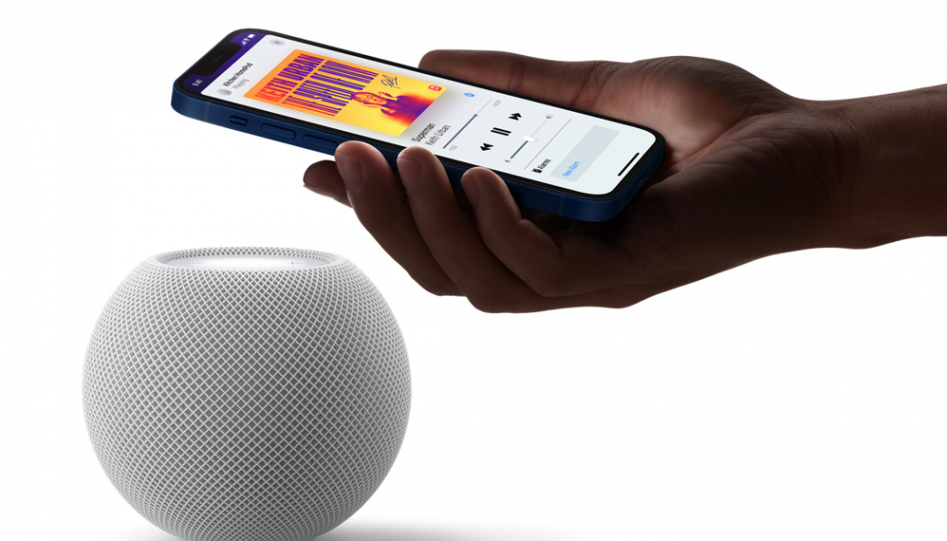 The HomePod mini finally adds its long-promised ultra-wideband handoff feature