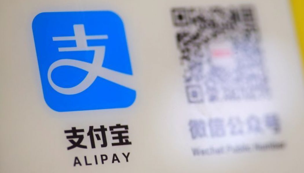 Trump Pushes Executive Order to Ban Alipay, WeChat Pay and other Chinese Platforms