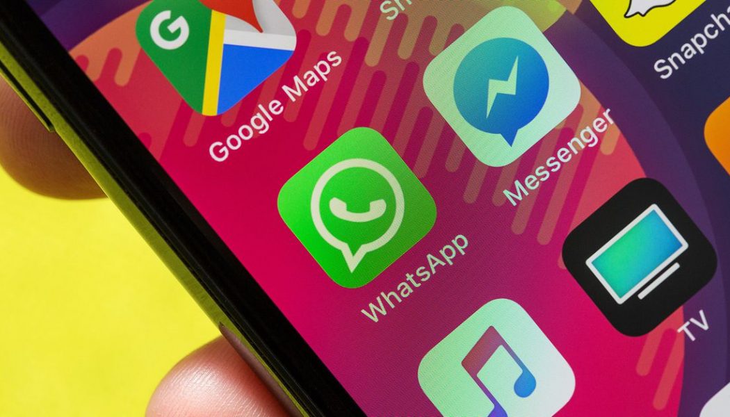 WhatsApp to delay new privacy policy amid mass confusion about Facebook data sharing