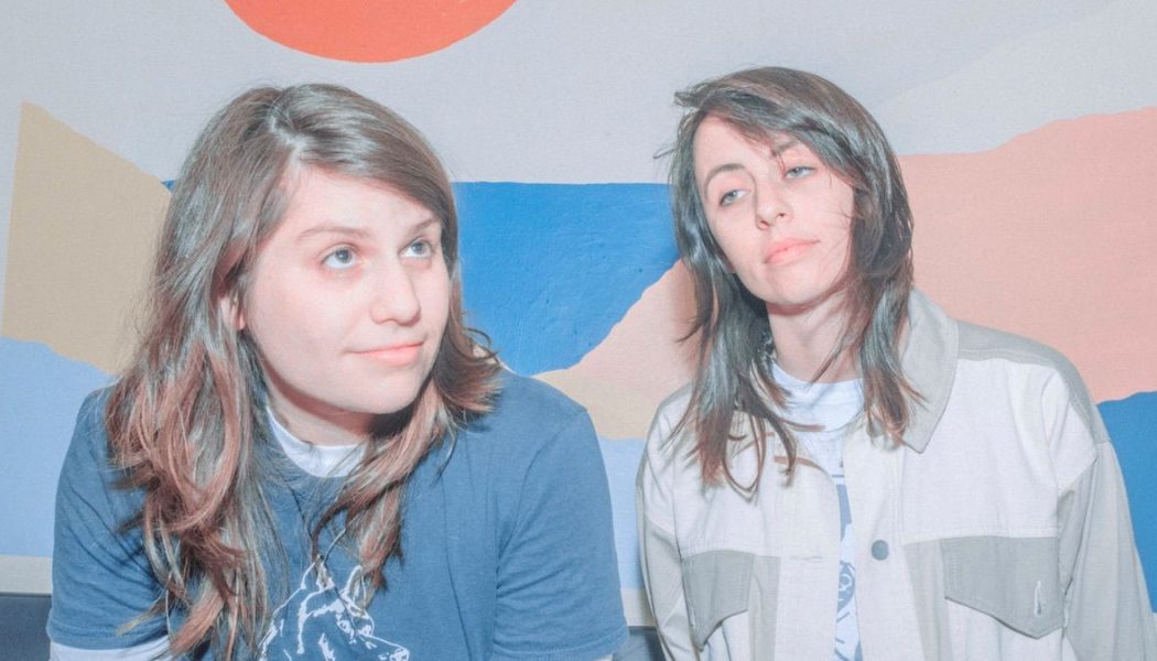 Alex Lahey and Gordi Join Forces on New Collaborative Single “Dino’s”: Stream