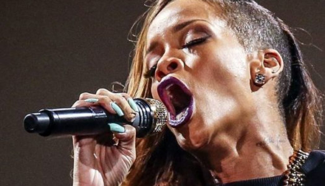 Download The Untold Story: Rihanna Would Be A Better Rock Star [PDF]