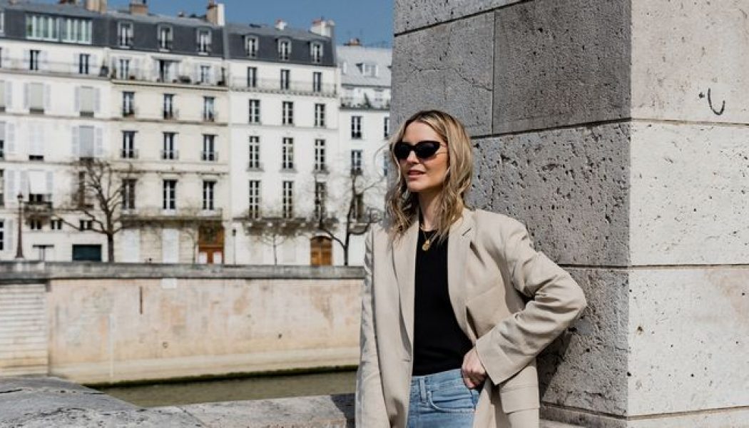 I Moved to Paris, and Now I Exclusively Wear These 4 Items With Jeans