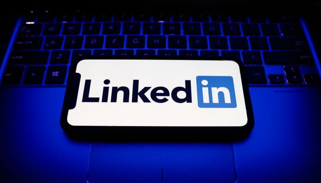 LinkedIn is back up after an outage