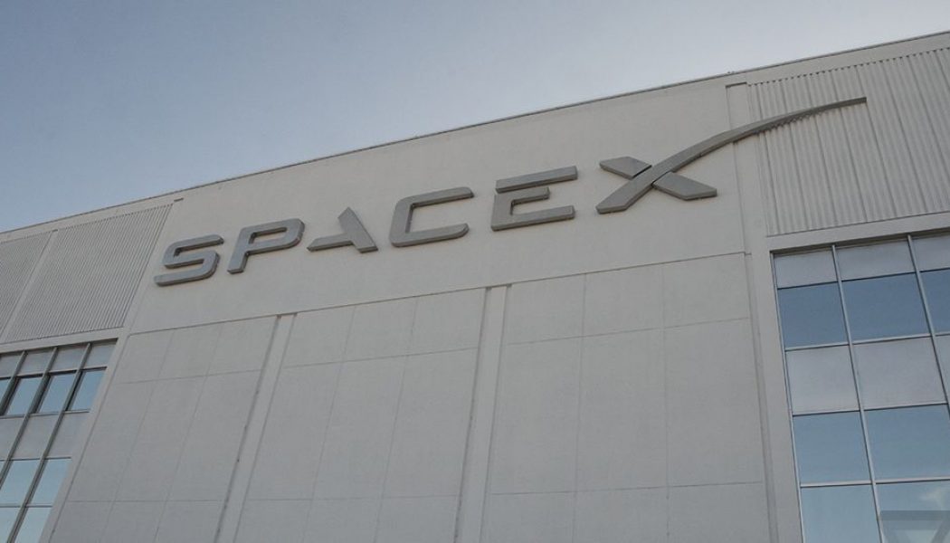 SpaceX reportedly raised the best part of a billion dollars to fund future missions