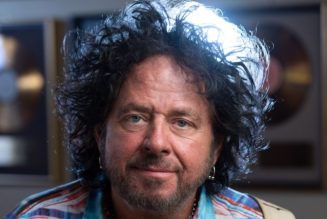 STEVE LUKATHER On TOTO’s Future: ‘We’ve Paid For The Name; Let’s F**kin’ Use The Name’