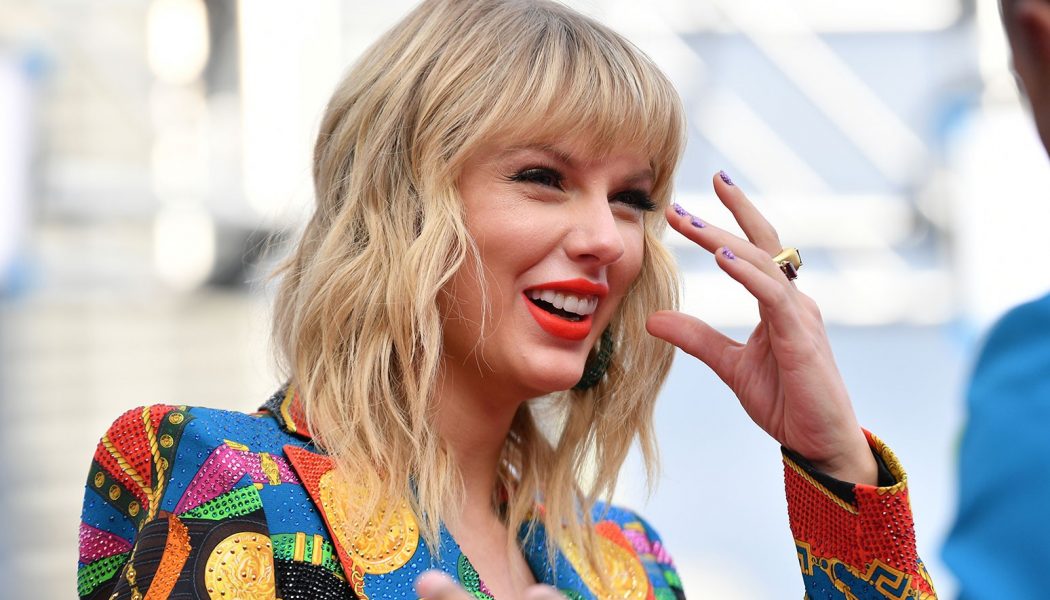 Taylor Swift Fan on TikTok Predicts What a ‘Folklovermore’ Tour Could Look Like