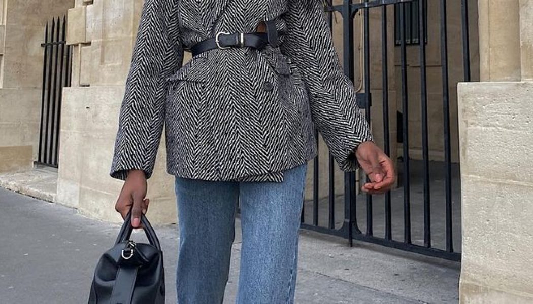 These Controversial ’90s Jeans Are Back, But Are You Ready for Them?