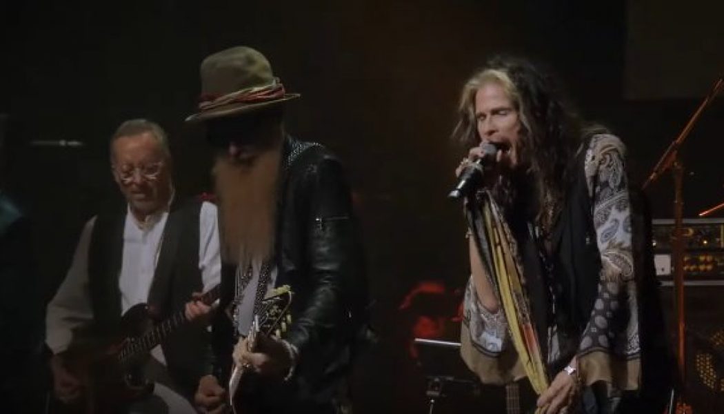 Watch Pro-Shot Video Of STEVEN TYLER And BILLY GIBBONS Performing FLEETWOOD MAC’s ‘Rattlesnake Shake’