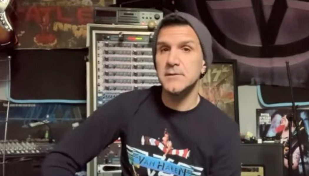 ANTHRAX’s CHARLIE BENANTE Breaks Down ‘Gung-Ho’ Song For MODERN DRUMMER Magazine (Video)